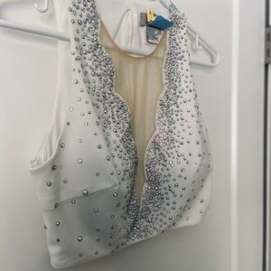 White Jovani prom/event dress size 2-4